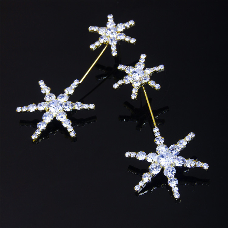 Sparkling Ladies' Star Pierced Earrings With Rhinestone