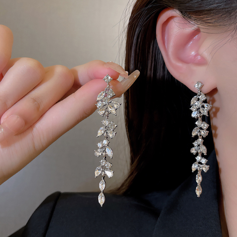Gorgeous Shining Women's Alloy Earrings with Rhinestones