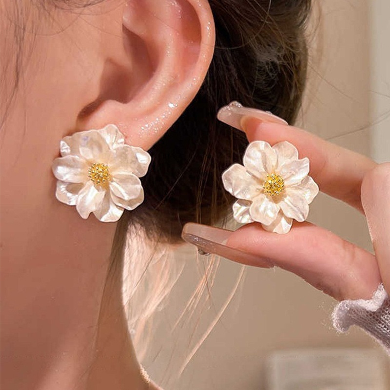 Charming Beautiful Ladies' Alloy Flower Earrings 