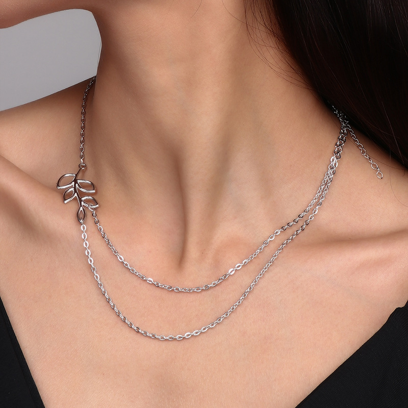 Beautiful Charming Leaf Women's Alloy Metal Necklace