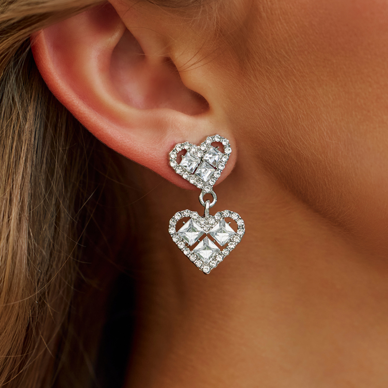 Brillant doux cœur alliage boucles d'oreilles